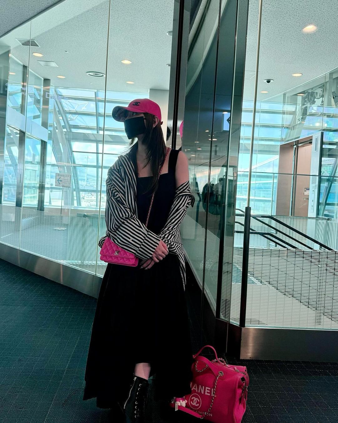 浜崎あゆみさん 様々な「おしゃれコーデ」に反響 「秋服ayuかわいい