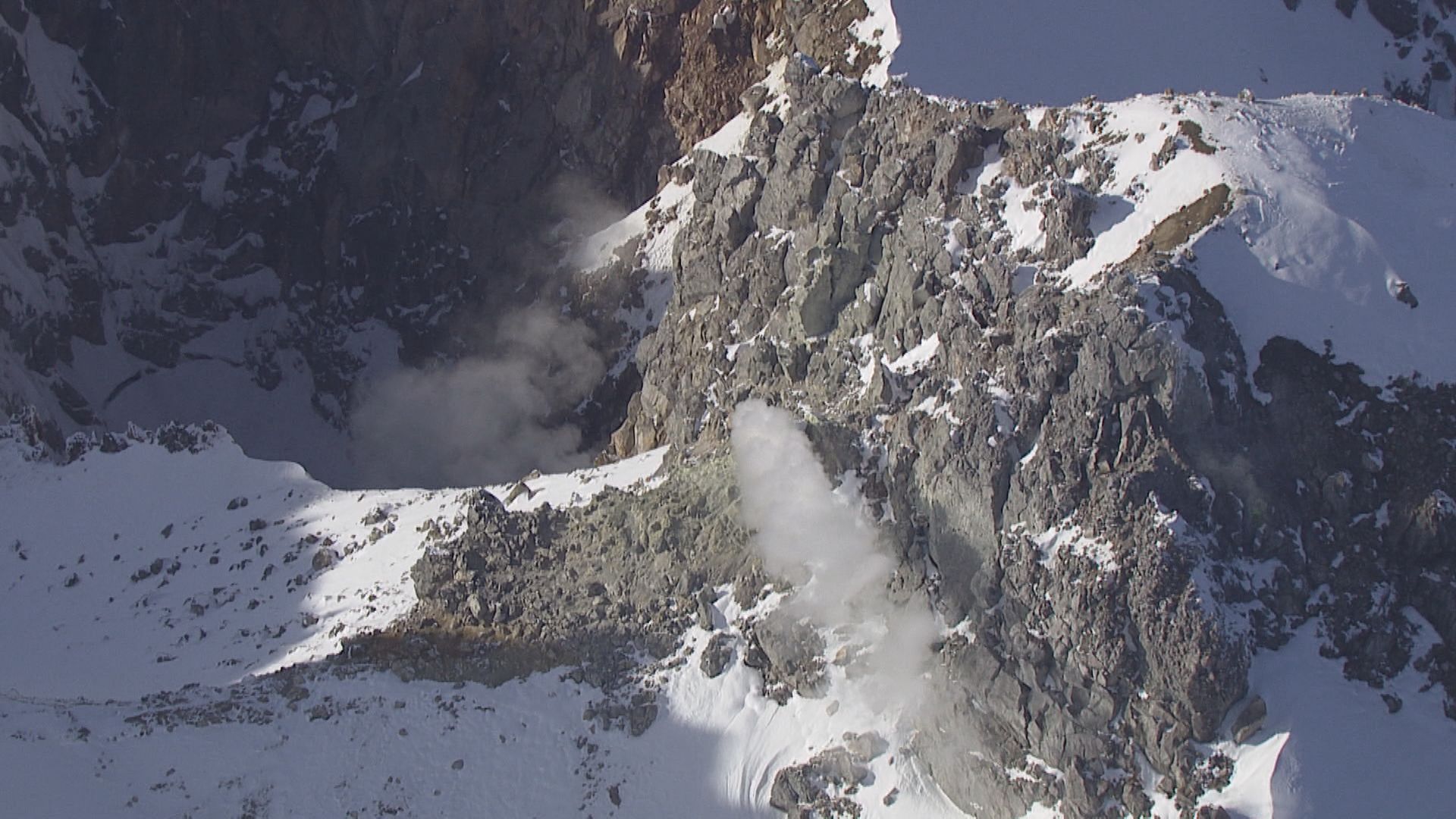 火山性地震増加で「焼岳」噴火警戒レベル2に引き上げ「火口周辺規制」 気象庁