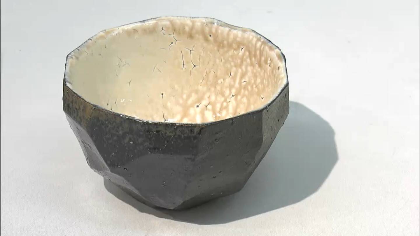 日常使いの備前焼を 自由な発想で制作続ける小川壮一さんの陶展 岡山