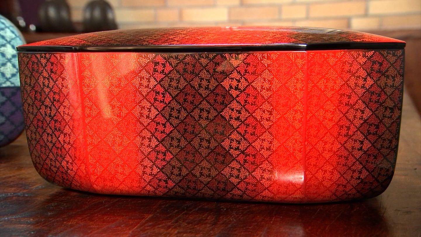 【佐々木正博作品】漆器 果物模様の箱 蓋付き 新品未使用品 佐々木正博作品】漆器 果物模様の箱 蓋付き