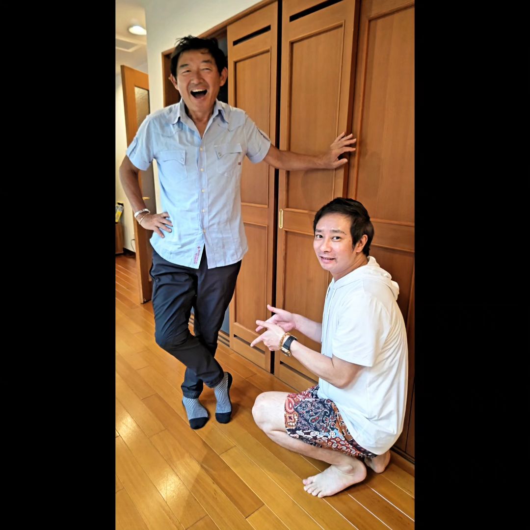 石田 純一 靴下