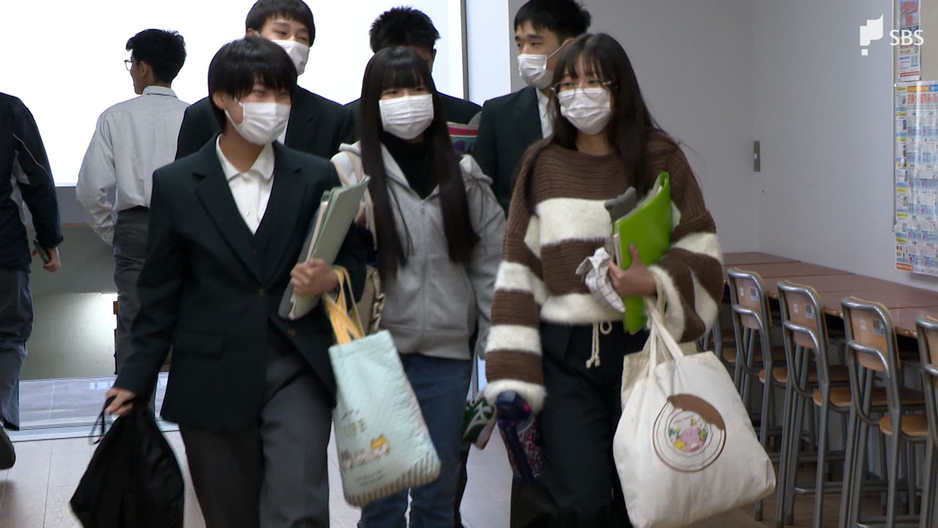 制服か私服か」生徒に判断委ねる“特別な2週間” 厳格な校則から一転