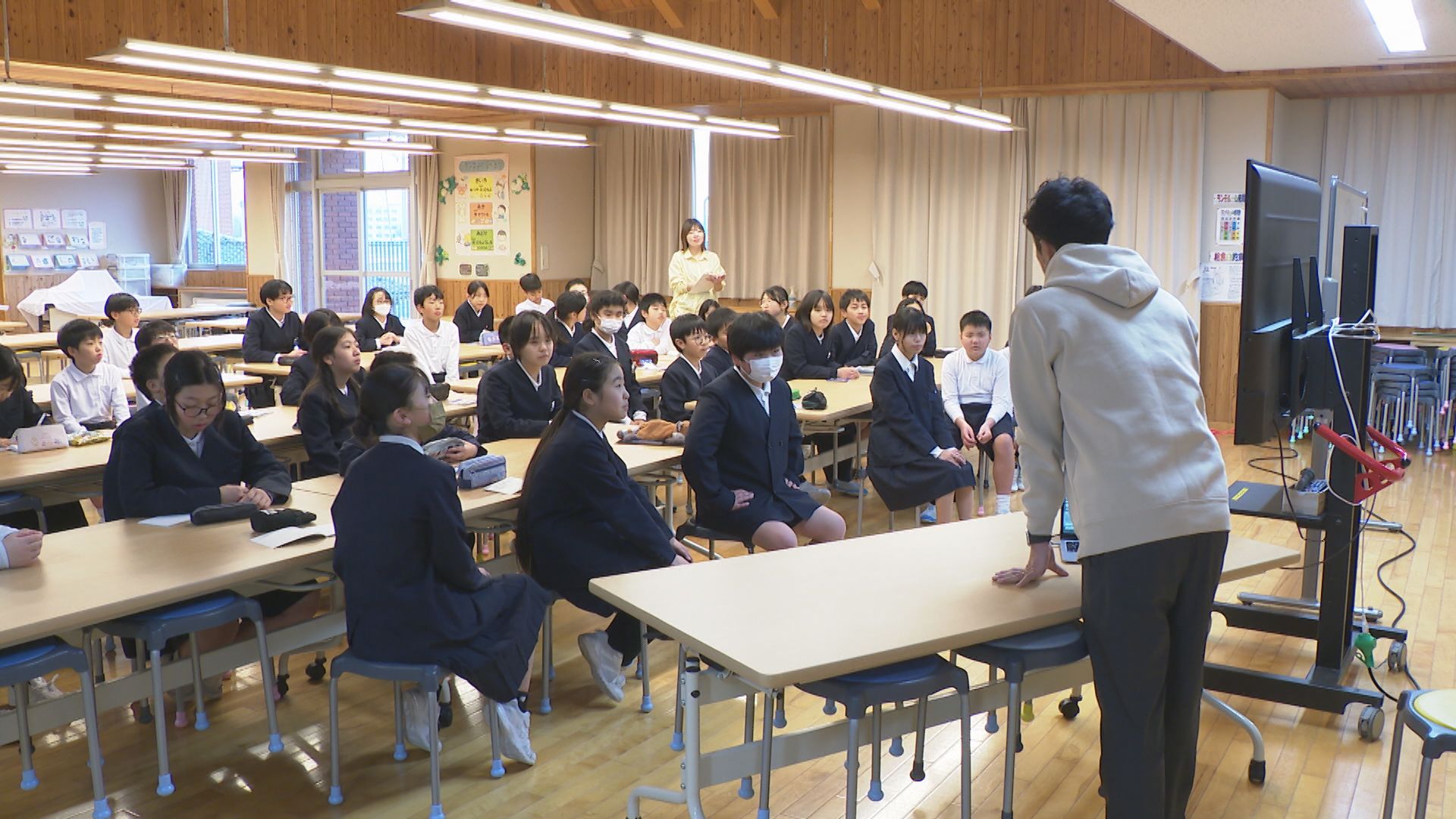 元プロサッカー選手・ツエーゲン金沢の廣井友信さんが小学生に伝える