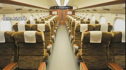 新幹線や特急列車で荷物を置くため「1人で2座席分購入」はアリ？ナシ？　JRの見解は…　年末年始の帰省ラッシュ・Uターンラッシュ　電車内での“荷物マナー”|TBS NEWS DIG