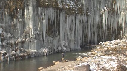 圧巻！約250メートルの氷のカーテン 自然が織りなす造形美！長野県木曽