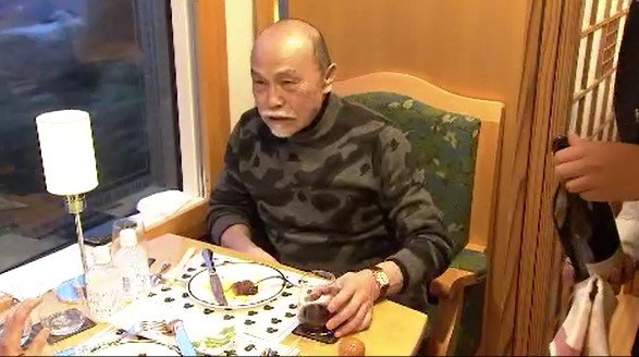 いいワイン出来た、ちょっと飲んでけよ…そんな生活が理想」エッセイ