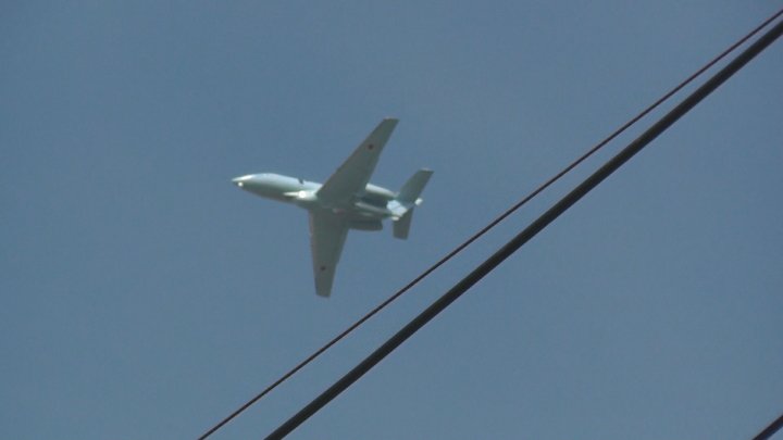 花 超低空飛行 様 菜の花と飛行機のRWY16R上がり＠成田 | MGT Greenjet 飛行機撮影記