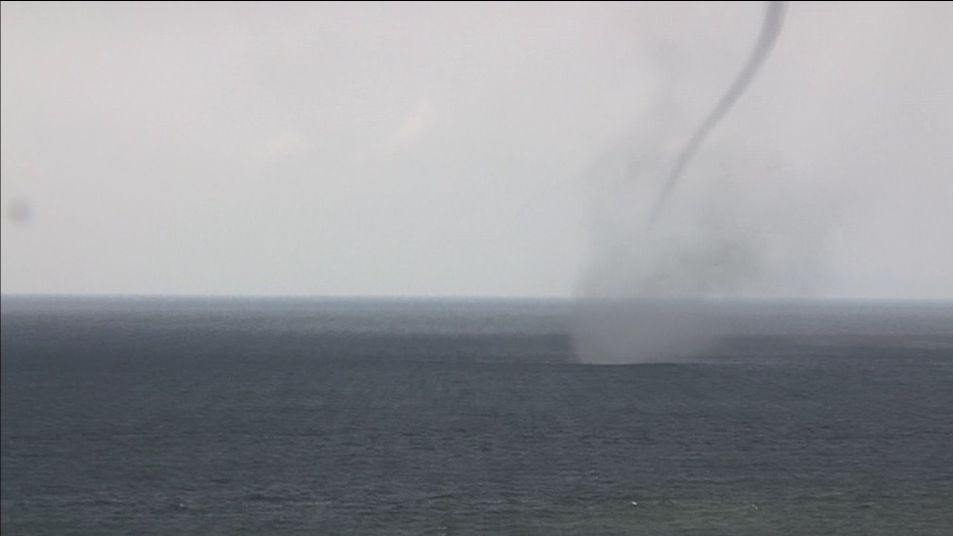 他にも2本ほど“竜巻”が」日本海で“海上竜巻”か 寒気の影響などで「大気