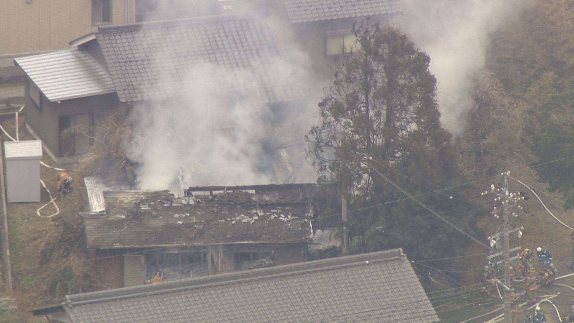 寺院で火事  寺の住職が枯れ草燃やしていたところ燃え移ったか  けが人なし 岐阜・大垣市