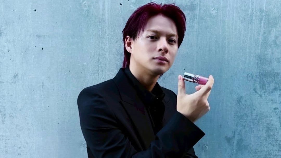 平野紫耀 】気分を上げたい日には「44番」 スーツ姿に笑顔とピンクの