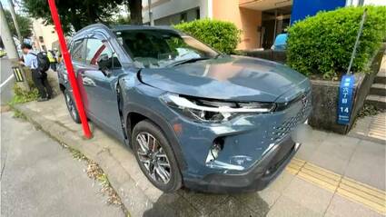 鹿児島市17マグザム　事故車 車が歩道に乗り上げ自転車とバイクに衝突」鹿児島市紫原6丁目で事故 3