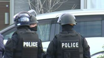 【速報】「発砲音がした」 住宅内で発砲か 男が拳銃を持って立てこもっている情報も 住人の安全は確保しけが人はなし 広島|TBS NEWS DIG