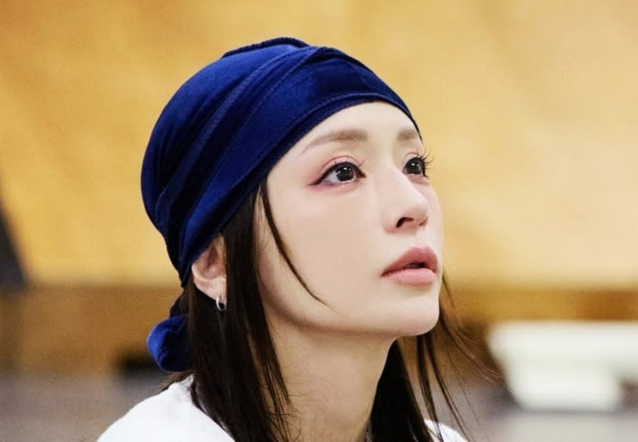 浜崎あゆみ 】 「おごらず慢心せず一歩ずつ大切に進めてゆけと自分に
