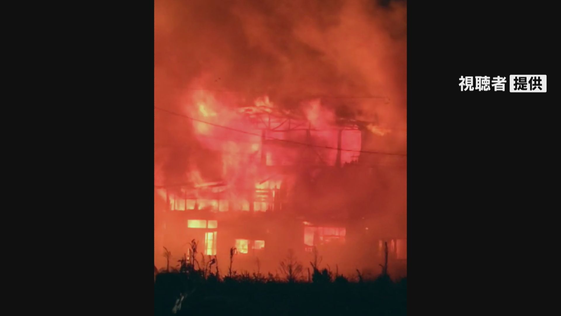 岐阜市で木造住宅2棟が焼ける火事　焼け跡から1人の遺体　連絡がとれない81歳の住人女性か