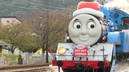 トーマス号 *ˊᵕˋ* 　White Christmas シーグラスアート img_944aaac62fcd1451540f97e34c