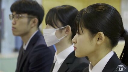 就活解禁で大学で合同企業説明会 学生有利の“売り手市場”のなか企業が