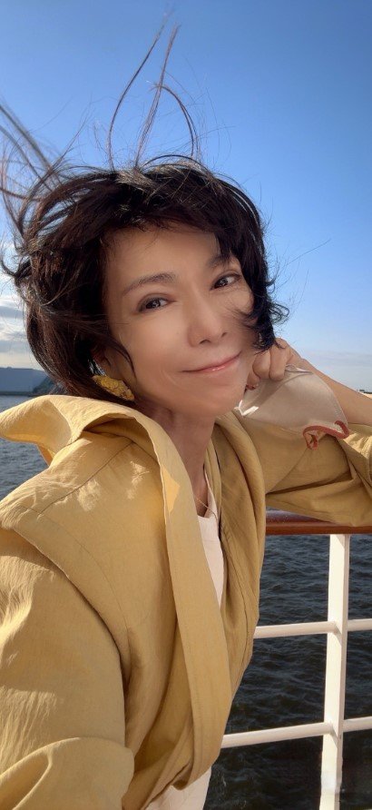 堀ちえみ】豪華客船「MSCベリッシマ」でファンツアー ミニライブで歌唱