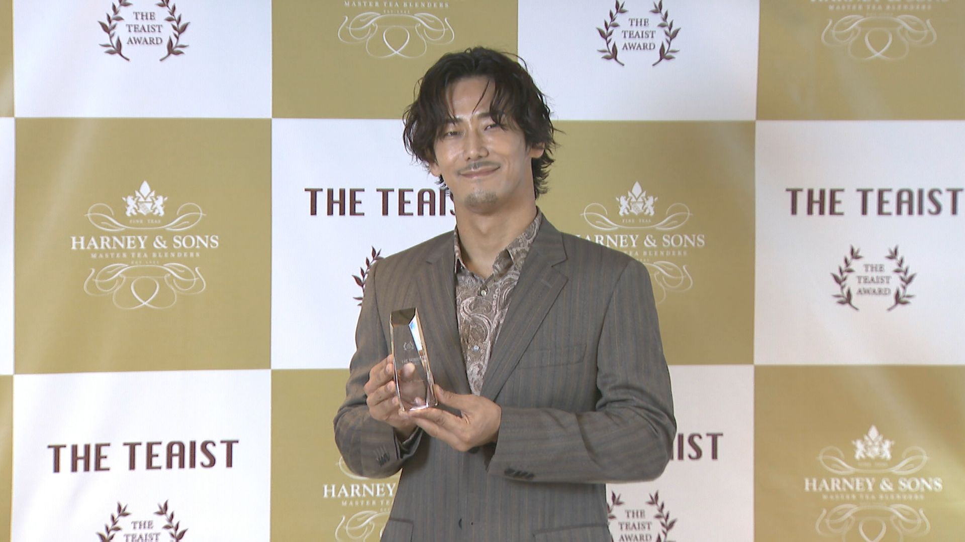 EXILE／三代目JSB・小林直己 】 お茶菓子に手作りシフォン