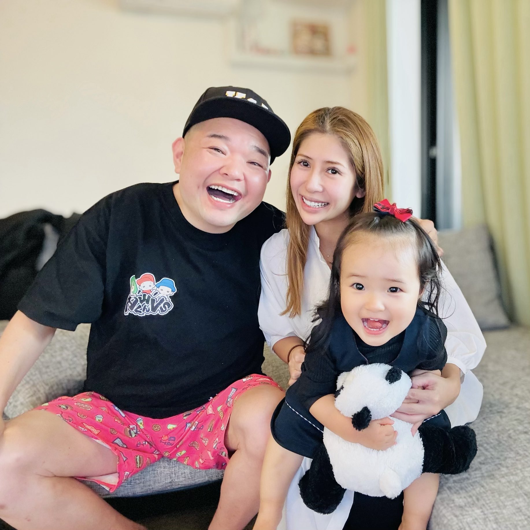 内山信二さん 「第二子を授かる事ができました」 「大安肉の日」に妻の