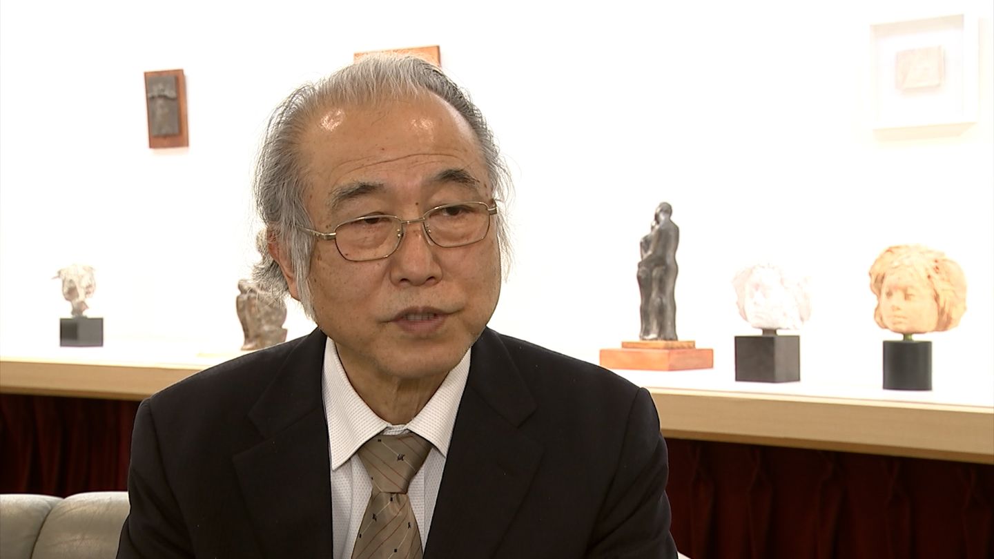 素材のもつ魅力感じて」岡山大学名誉教授・上田久利さんの彫刻展 “風