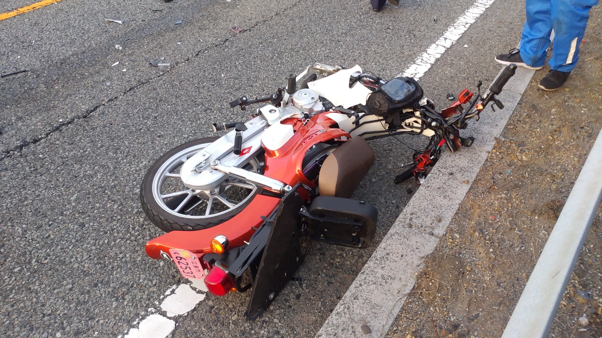 バイクと軽乗用車が正面衝突 バイクの男性（23）が死亡 国道2号 山口