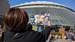 「timelesz」を推すため沖縄から東京ドームへ――40代、初の推し活遠征で知った “熱狂” 参戦の味、そして “お財布事情”|TBS NEWS DIG