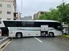 【速報】無人の観光バスが大阪・清風高校の植え込みに前から突っ込む　運転手とみられる男性1人けが|TBS NEWS DIG
