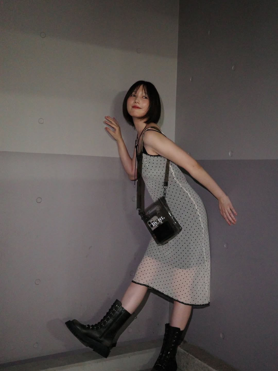 本田翼 】 私服ショット公開 ワンピース姿でポーズ 「ブーツはL