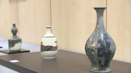 色鍋島」の伝統と現代の技 人間国宝 今泉今右衛門さんの作品展 愛媛