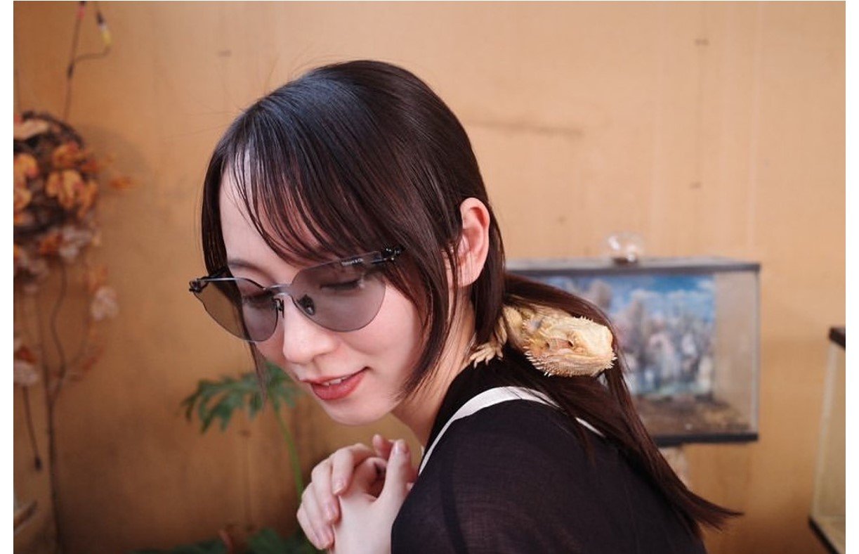 激レア✨】吉岡里帆 特大 額入りパネル 横470縦720厚さ15 Yahoo