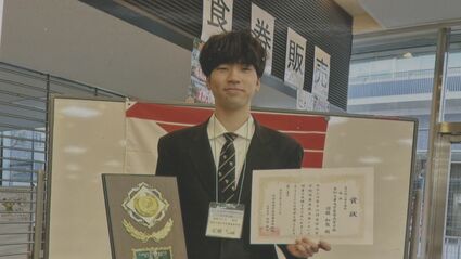 祖父・両親・姉が全員プロ棋士の“囲碁一家”で… ｢日本一｣になったスゴい
