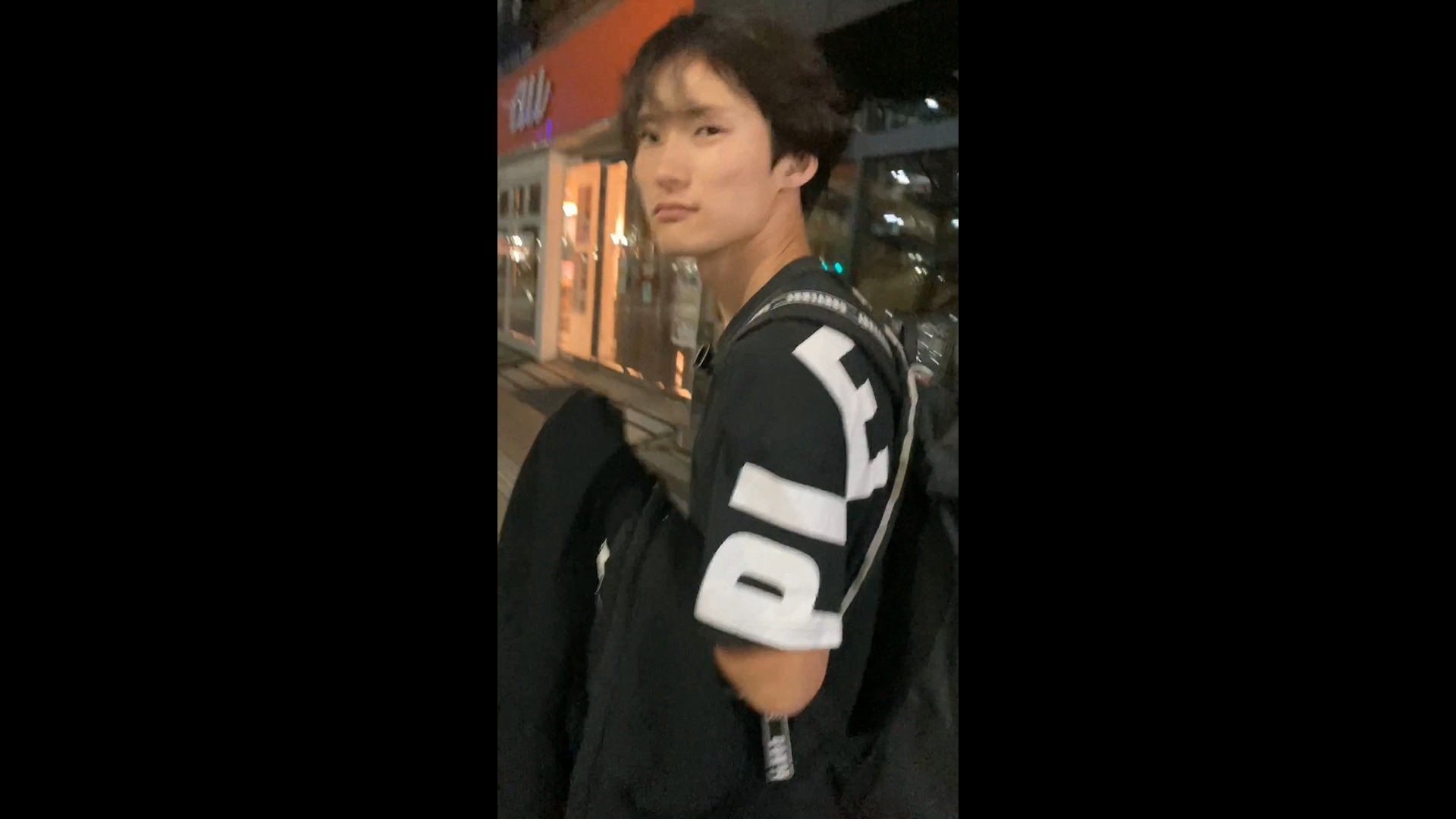 八田 興 一