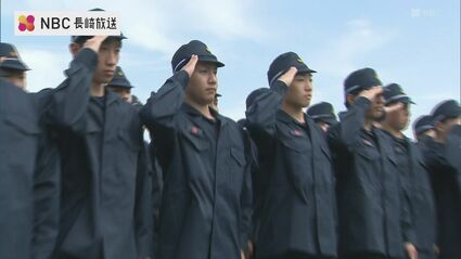 普賢岳災害「逃げてください」と叫びかけ続けた殉職警官に誓う 長崎県