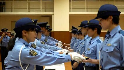 鹿児島県警察学校の学生43人に警察手帳を貸与「身が引き締まる思い