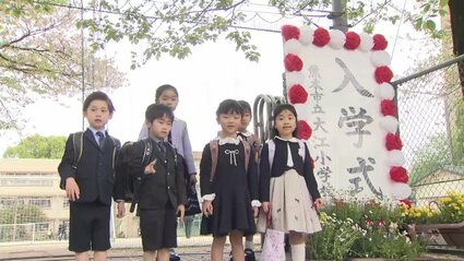 1年生になります」「友達7人ほしい」黄色い帽子に興味津々！ 熊本市立