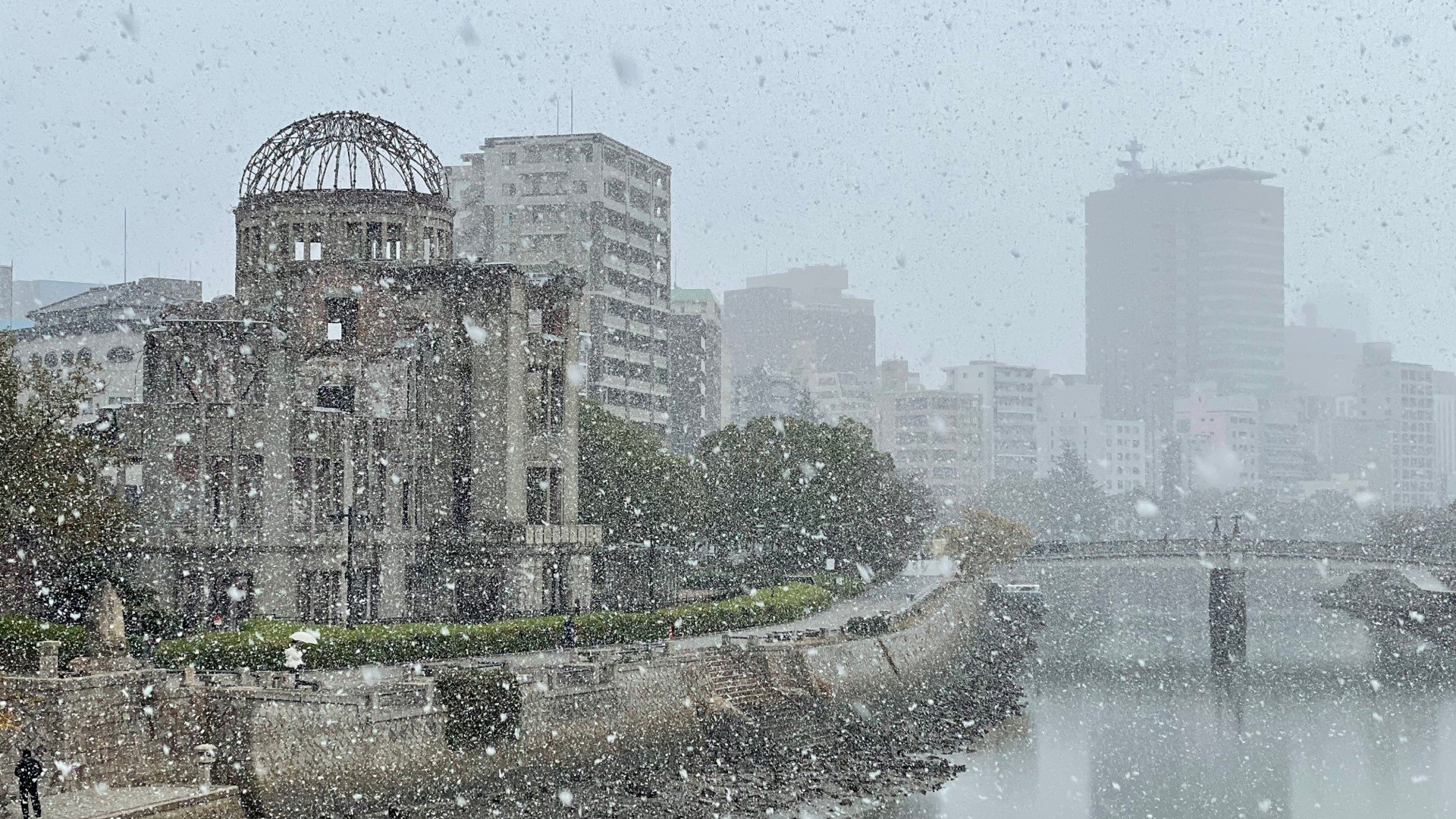 全国各地で「初雪」続々発表 熊本や広島、名古屋など九州・中国・四国・近畿・北陸・東海の気象台 今週は“10年に一度レベル”の寒気到来で雪の日 ...