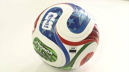 サッカーW杯の勝敗を左右する？今大会公式球「トリオンダ」に注目…「回転した時の曲がりが大きい？」スピンをかけたファーポストのコーナー狙いが有効|TBS NEWS DIG