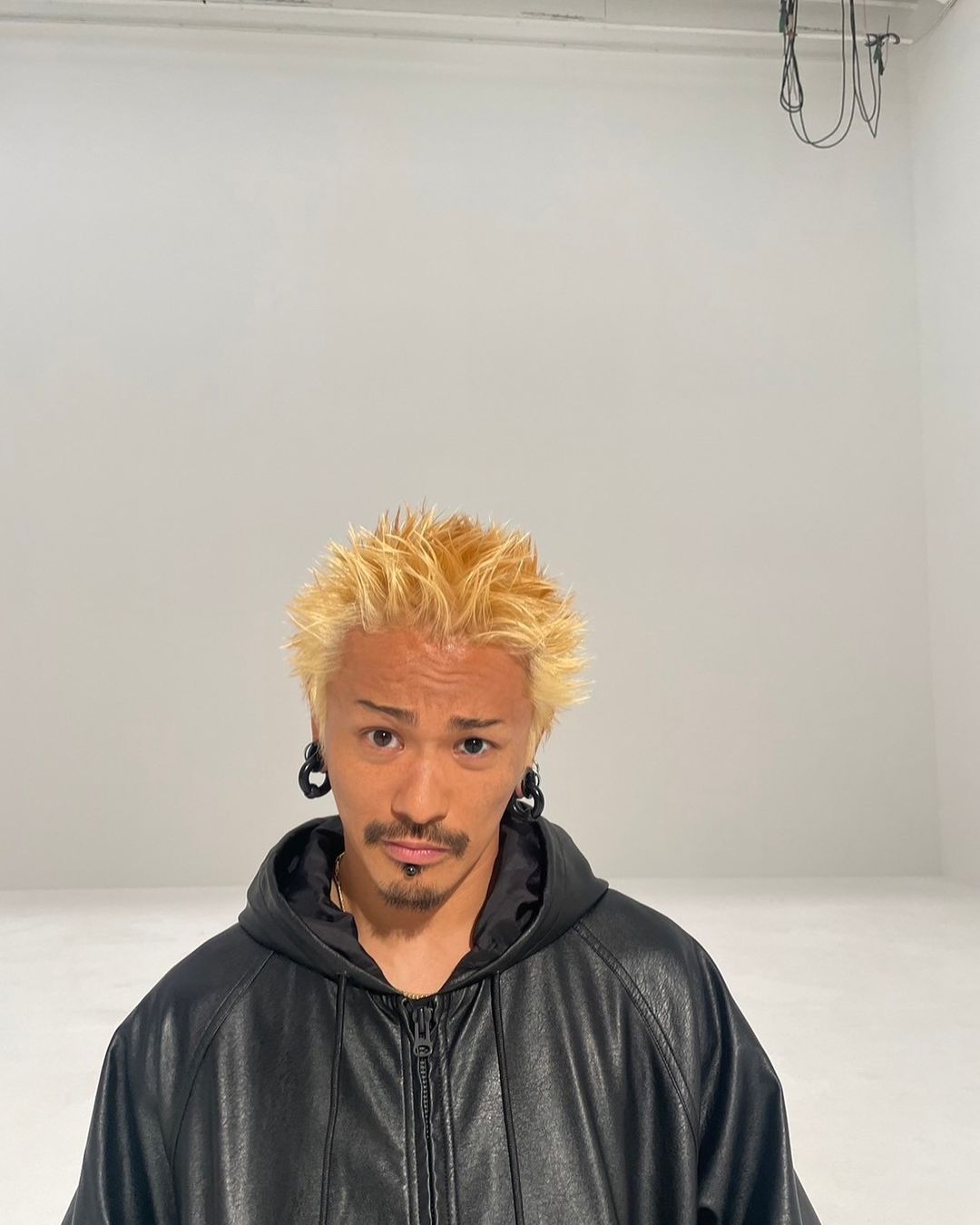 WANIMA】 KENTAさん 劇的イメチェンに反響 ヘアカットの